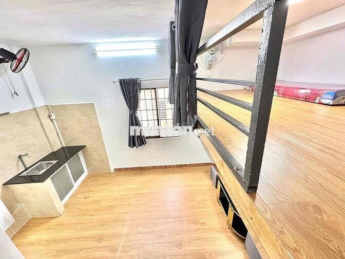 Căn Hộ Gác Lửng Cao Đẹp Full Nội Thất Đối Diện ĐH Bách Khoa Quận 10