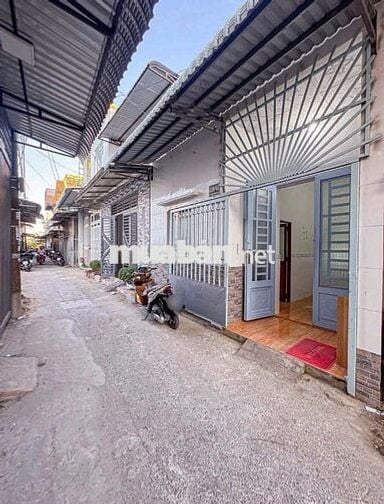 Bán căn nhà cấp 4 ở Bà Điểm, Hóc Môn giá chỉ 860trieu, sổ hồng sẵnluôn