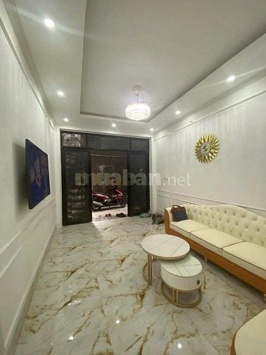 CHO THUÊ NHÀ nguyên căn tại ngõ 173 Hoàng Hoa Thám, DT 40m2x 5 tầng