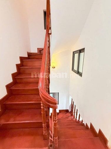 CHO THUÊ NHÀ nguyên căn tại ngõ 173 Hoàng Hoa Thám, DT 40m2x 5 tầng