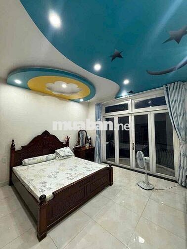 CHO THUÊ NHÀ SÂN OTO ĐƯỜNG 9, LINH TÂY, GẦN CC LINH TÂY,KHA VẠN CÂN