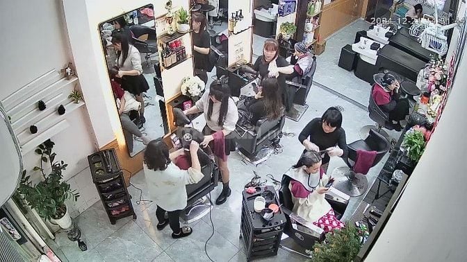 Salon tóc phố Đại La cần tuyển gấp thợ phụ