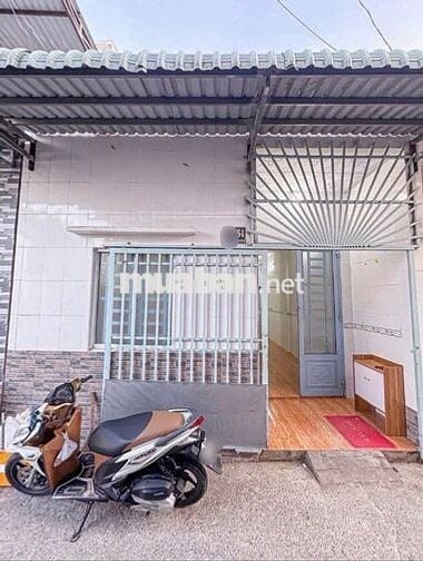 Bán căn nhà cấp 4 ở Bà Điểm, Hóc Môn giá chỉ 860trieu, sổ hồng sẵnluôn