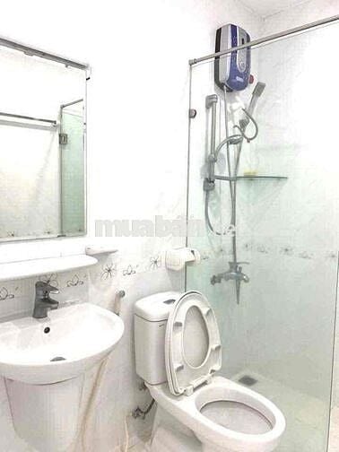 Cho thuê 3PN Sky Garden, giá tốt, nhà đẹp, full Nội thất, gần TDT RMIT