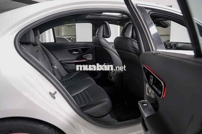 Mercedes Benz C43 AMG 4Matic -2024 Bank 90%