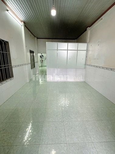 Bán gấp căn nhà cấp 4, Tân Hiệp Hóc Môn, SHR, Giá 850 Triệu.