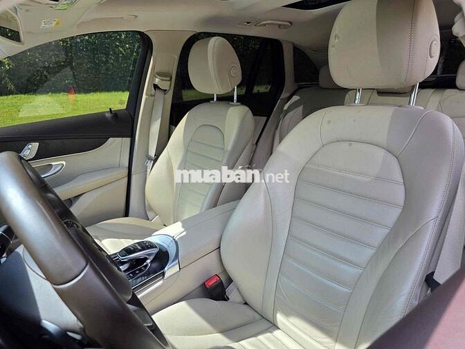 Mercedes GLC300 4Matic 2019 Độc Lạ Bình Tân