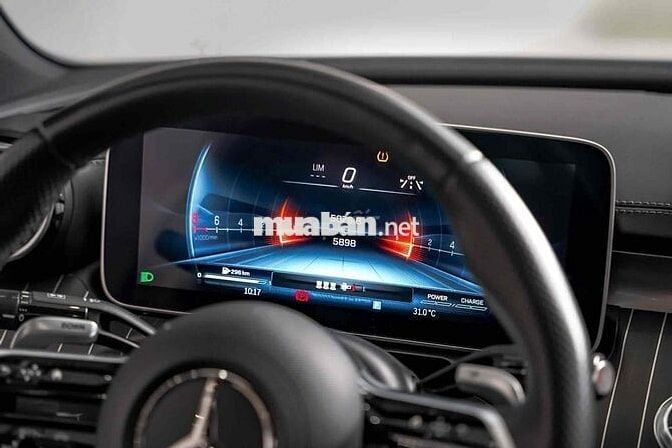 Mercedes Benz C43 AMG 4Matic -2024 Bank 90%