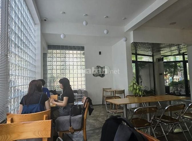 [ CẦN PHỤ BÁN CAFE – ĐI LÀM NGAY! ]