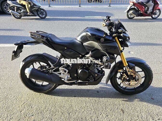 Yamaha Mt15 full đồ chơi hơn 15tr(xe đời mới đẹp)