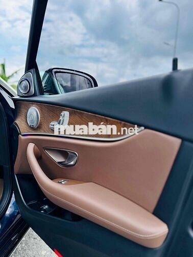 Mercedes Benz E Class 2018 E200 - 80000 km