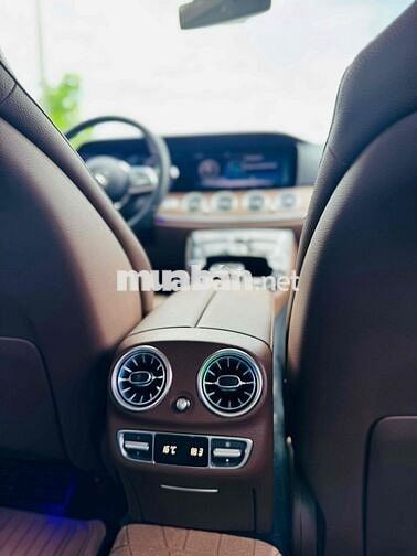 Mercedes Benz E Class 2018 E200 - 80000 km