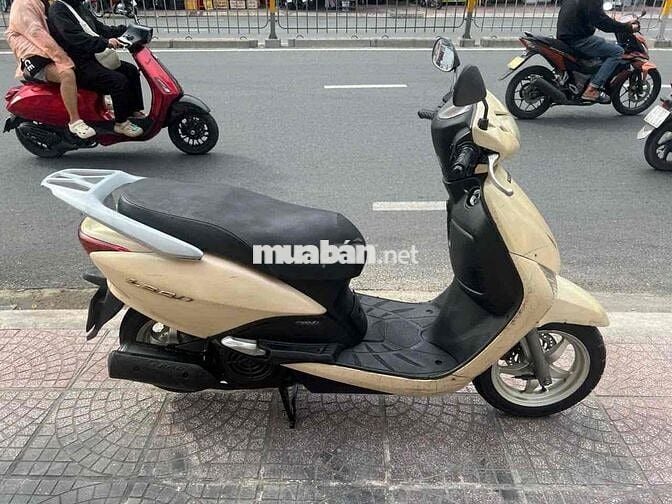 xe honda Lade binh xang phun Fi nhut doi 2012