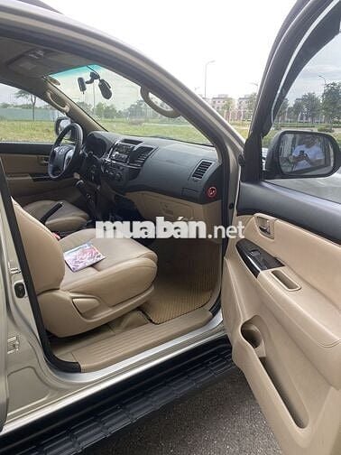 Toyota Fortuner 2016 2.4G 4x2 MT - 160000 km