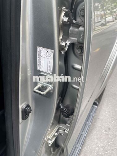 Toyota Fortuner 2015 2.7V 4x4 - 90000 km