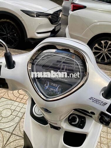 Grande Hybrid ABS Smartkey 2023 BSTP màu trắng