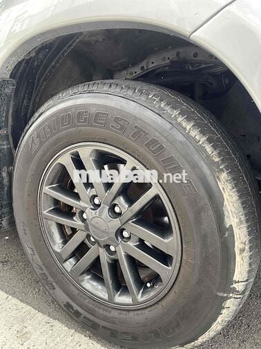 Toyota Fortuner 2015 2.7V 4x4 - 90000 km