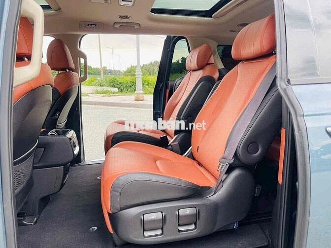 Kia Carnival Signature 2.2D 2020 - 25000 km
