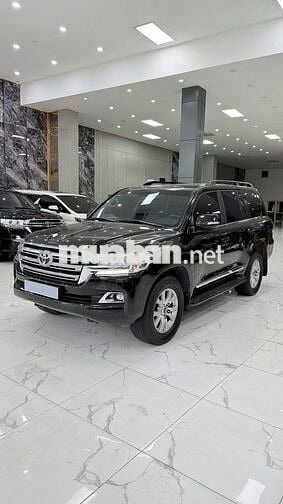 Toyota Land Cruiser 4.6V8 sản xuất 2019.Xe quá mới