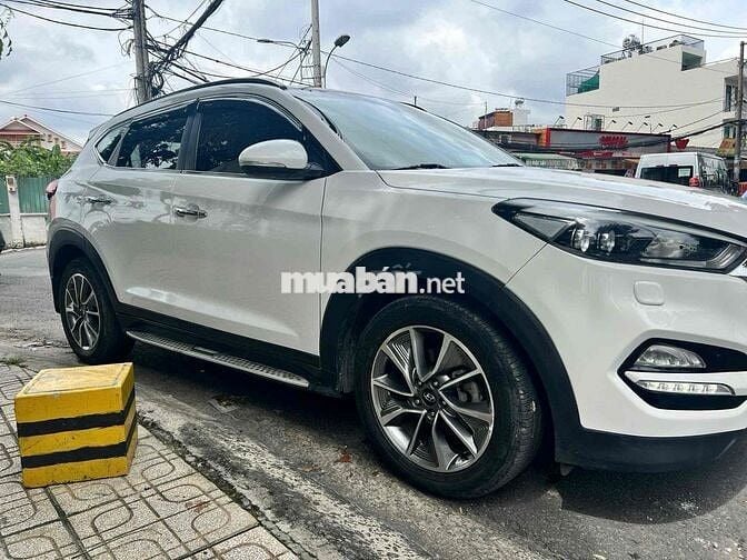 Hyundai Tucson 2018 2.0 AT Diesel Spec - 89000 km