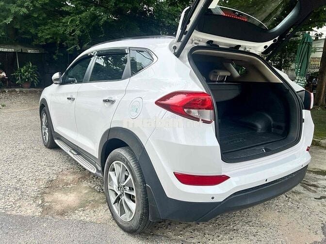 Hyundai Tucson 2018 2.0 AT Diesel Spec - 89000 km