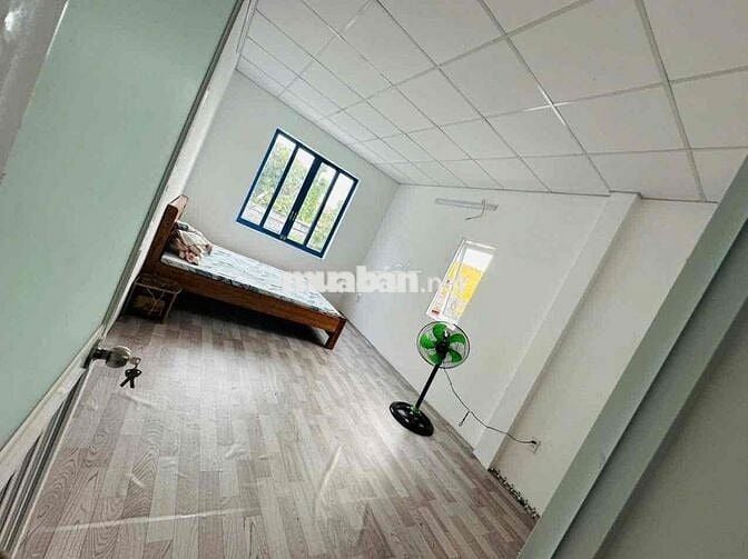 Bán Nhà 2 Tầng và 7ptro Thu nhập Ổn Định TTHC Dĩ An