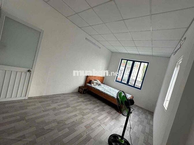 Bán Nhà 2 Tầng và 7ptro Thu nhập Ổn Định TTHC Dĩ An