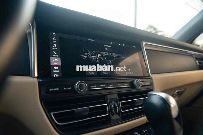 LONG ANH AUTO về PORSCHE MACAN model 2021 giá tốt