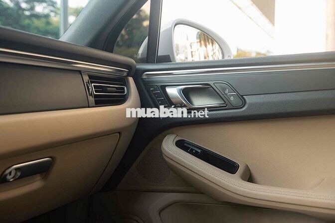 LONG ANH AUTO về PORSCHE MACAN model 2021 giá tốt