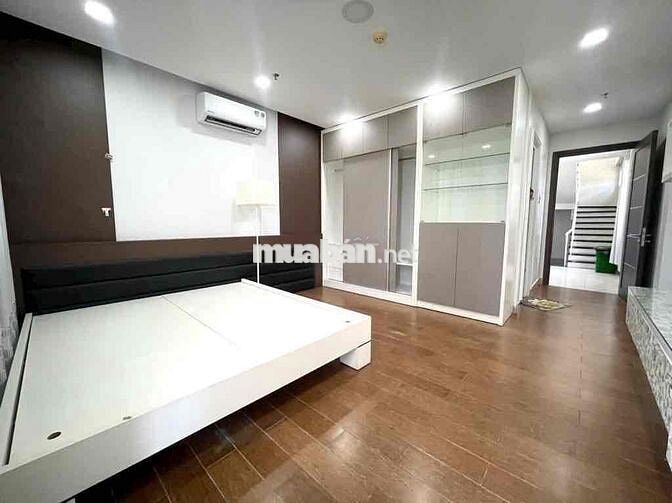 Bán Nhà 4 Tầng - SHR- 81m2 - 5 Phòng Ngủ - Xe Hơi Ngủ Trong Sân Nhà