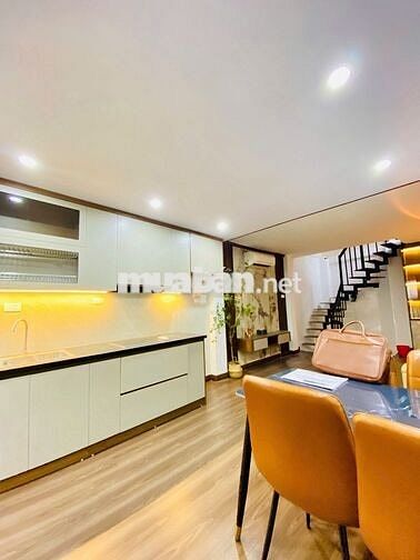 Mặt ngõ Thái Hà ,Đống Đa 30m2 6 tầng ngõ ô tô , full 25tr