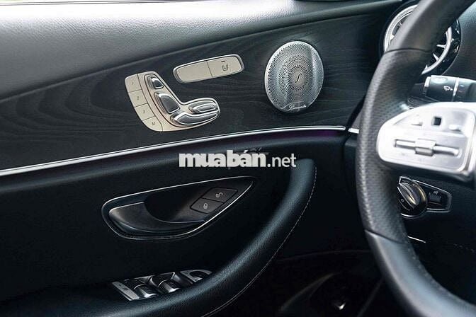 Mercedes E200 Sport - ĐKLĐ 2020 - Lên nhiều option
