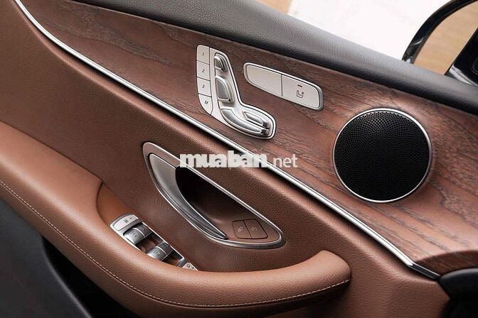 Mercedes E200 model 2017 - 1 chủ - Xanh Cavansite