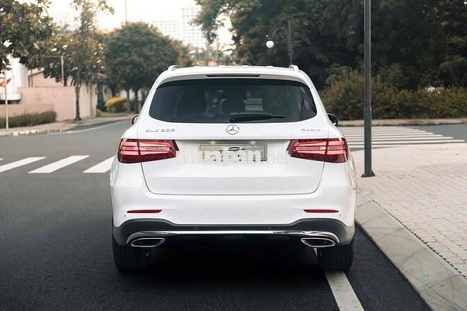Mercedes GLC300 4Matic - ĐKLĐ 2020 - Trắng Đen