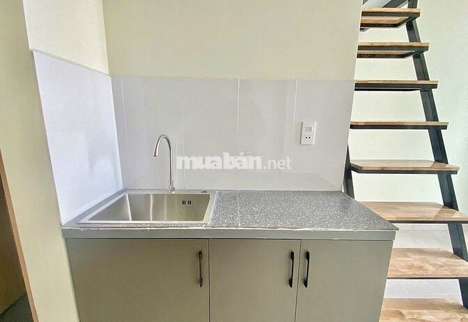 Duplex ban công 30m2 Âu Dương Lân quận 8