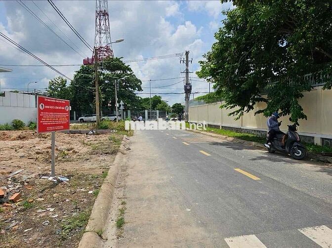 BÁN LỖ LÔ ĐẤT THỔ CƯ 200M2 TẠI THỊ TRẤN CỦ CHI GIÁ 900TR ALO LÀ CHỐT