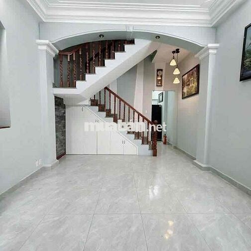 Bán căn nhà gần TT Nguyễn Kiệm 4PN-