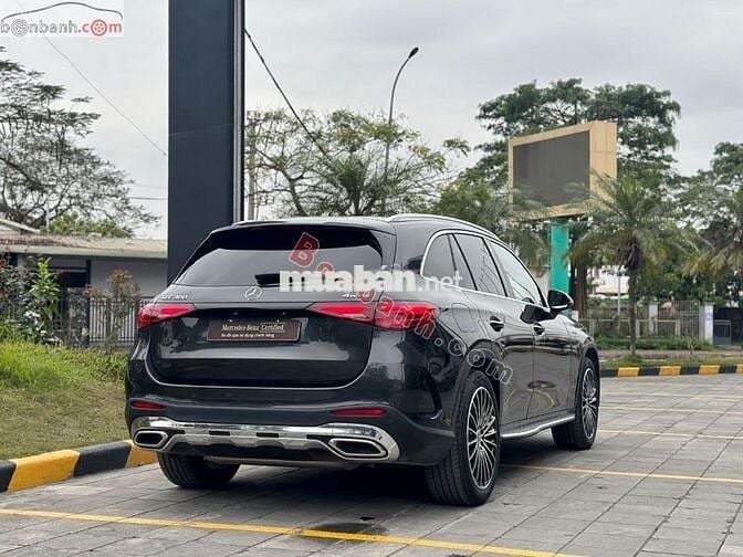 GLC 300 4Matic màu Đen/Đen Đăng ký lần đầu 9/2024