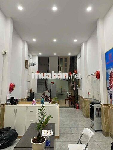 Cho thuê nhà nguyên căn mặt tiền P. Tân Quý, Q. Tân Phú