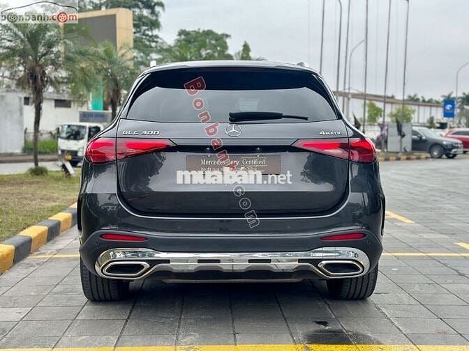 GLC 300 4Matic màu Đen/Đen Đăng ký lần đầu 9/2024