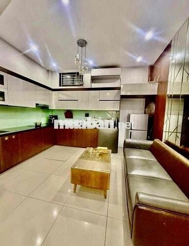 Đang cần bán nhà ngay trong ngõ Gốc Đề, vài bước ra ô tô, 38m2, 7.4T