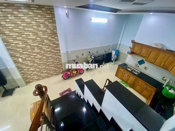 NHÀ ĐẸP📍TRUNG TÂM BÌNH TÂN-SÁT Q6...5PN5WC..XE HƠI VÔ NHÀ..NGANG 4x15m