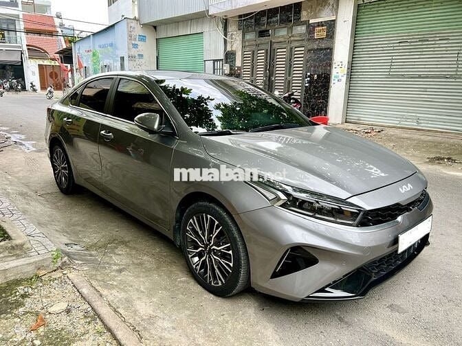 KIA K3 2.0 PREMIUM 2021 XE GIA ĐÌNH ÍT ĐI VAY 70%