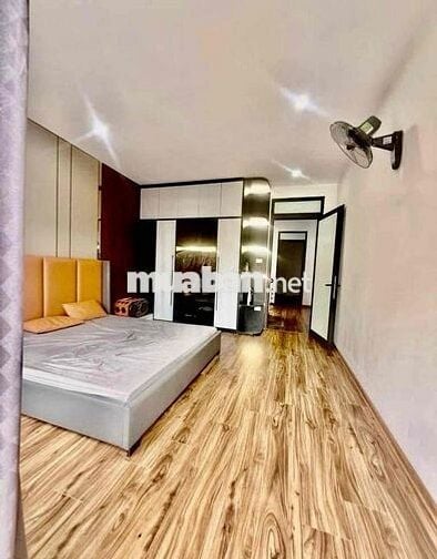 Đang cần bán nhà ngay trong ngõ Gốc Đề, vài bước ra ô tô, 38m2, 7.4T