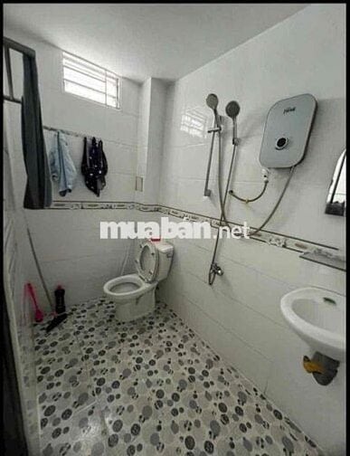 nhà nguyên căn 10 triệu / tháng Lô Tư BHHA Bình tân