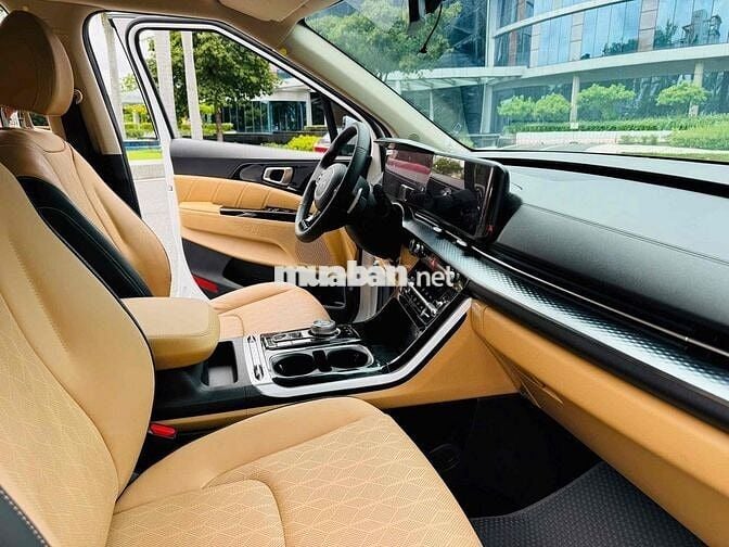 Kia Carnival Premium 2.2D 8S 2023 - Siêu Lướt