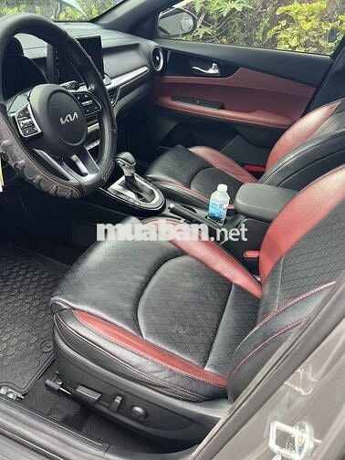 KIA K3 2.0 PREMIUM 2021 XE GIA ĐÌNH ÍT ĐI VAY 70%