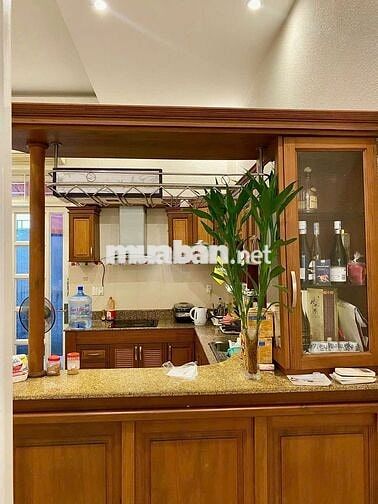 Cho thuê nhà trệt 2 lầu full nội thất Bạch Đằng P2 giá 26tr/tháng TL