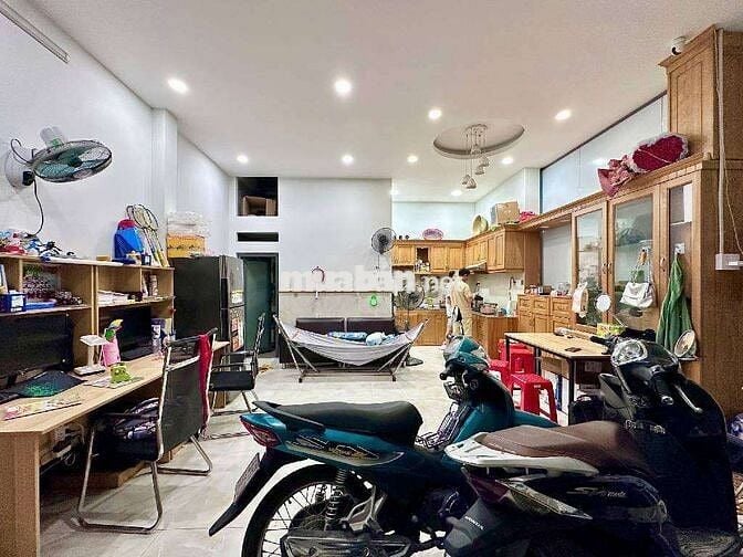 NHÀ MẶT TIỀN NHÁNH NGUYỄN VĂN QUÁ NGANG 10M KHỦNG