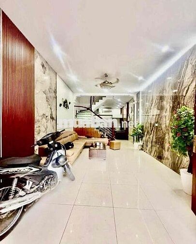 Đang cần bán nhà ngay trong ngõ Gốc Đề, vài bước ra ô tô, 38m2, 7.4T